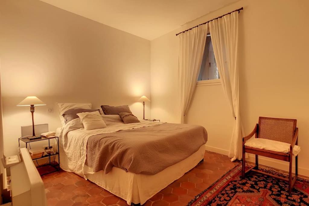 Le Limas - Charme - Wifi - Patio - Rdc Apartment อาวีญง ภายนอก รูปภาพ
